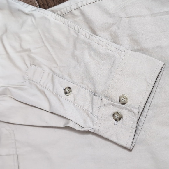 L.L. Bean Safari Button Down with Epaulets. Size XL-Tall in Tan Made in Canada - Picture 4 of 8